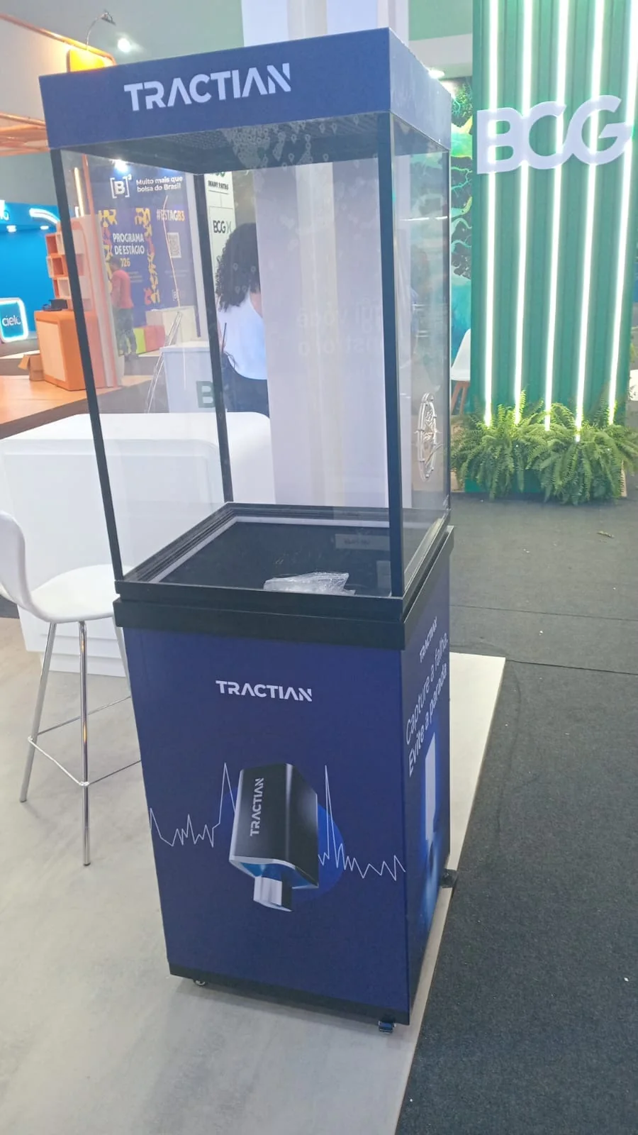 Cabine de Prêmios Pocket — projeto Tractian